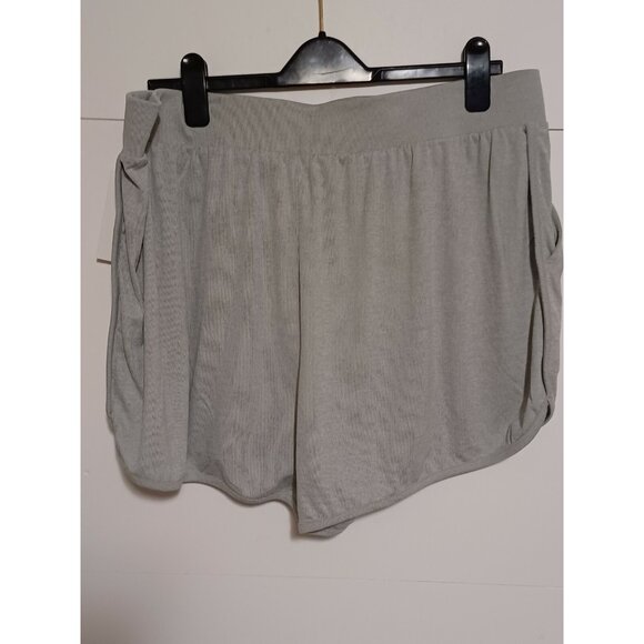 Women's Plus Size 1X Nike Yoga Athletic Training Lounge Shorts Gray CU9000-077 - Picture 4 of 4